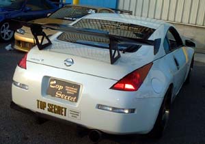 GT2 carbon wing mounted on 350Z